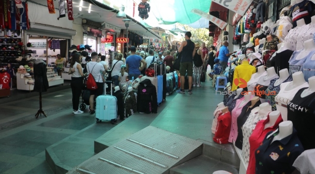 Antalya esnafına yerli turist bereketi