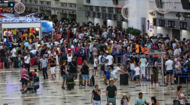 Antalya turist sayısında rekora koşuyor