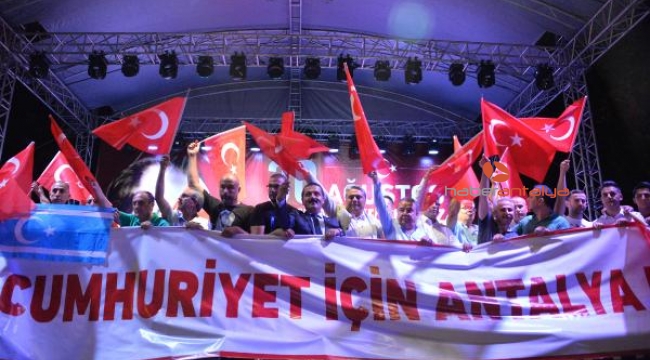 Antalya&#039;da zafer konseri