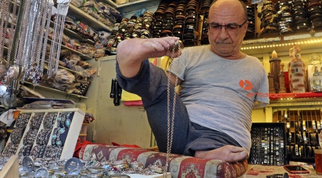 Ayakları her şeyi