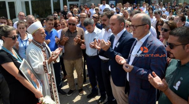 Aygül hemşire 3 hastaya can, 2 hastaya ışık oldu