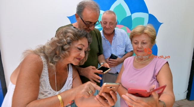 Bilim ve Teknoloji Merkezi'nden yaşlılara özel eğitim