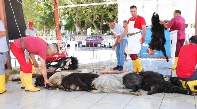 Büyükşehir'in ücretsiz kurban kesim noktalarına yoğun ilgi