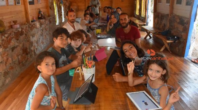Çizgi Film Değirmeni'nde öğretmen ve öğrencilere kamp