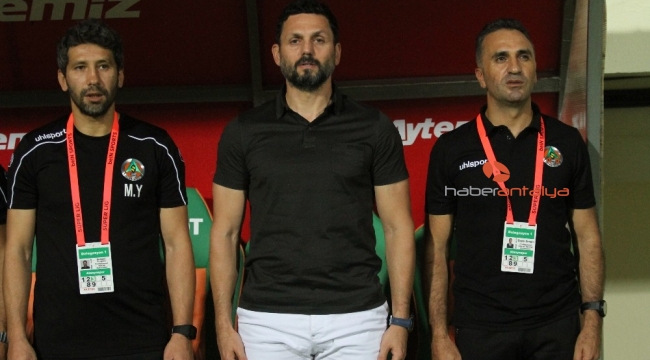 Erol Bulut: "Maçı haklı olarak 4-1 kazandık"