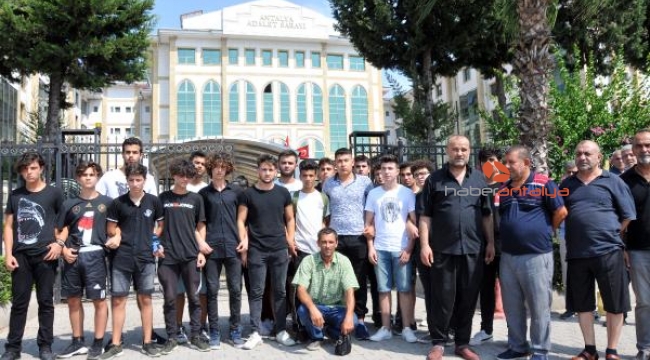 Ölen arkadaşları için adalet istediler