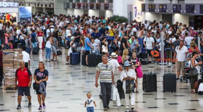 Antalya'dan rekor, 10 milyon 765 bin 946 turist geldi