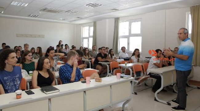 AÜ'de 15 ülkeden öğrencilere yaz kursu