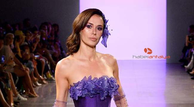Ayşe Hatun Önal, New York'ta baş manken