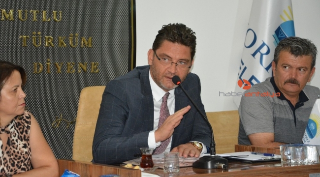 Başkan İşlek: "Esnafa 9,5 milyon borcumuz var"