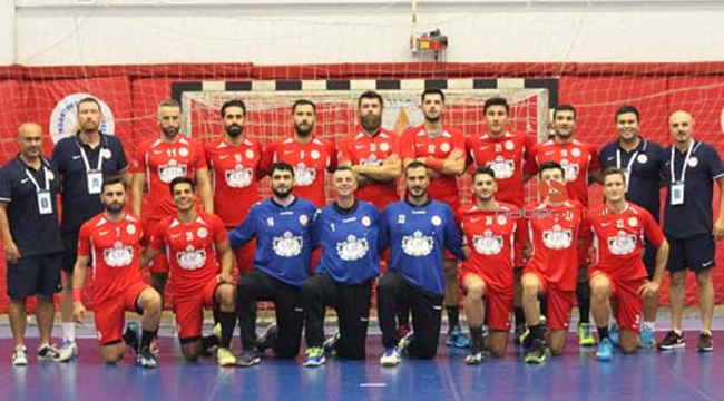 Biz Antalyasporuz. Zoru severiz !