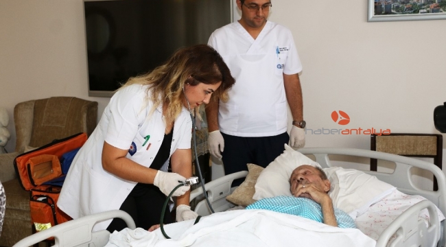 Büyükşehir Belediyesi hastalara evde bakım desteği veriyor