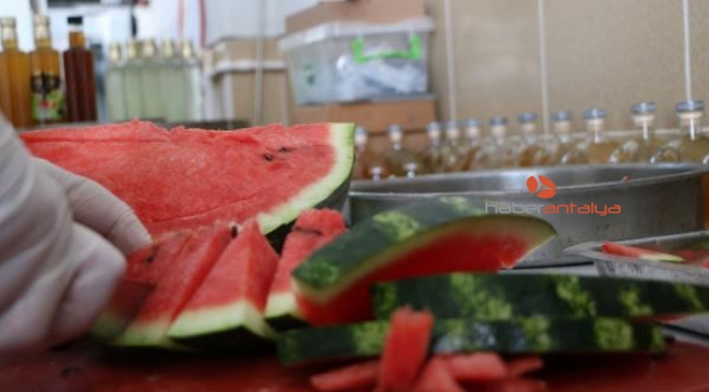 Ekşi sirkeye alternatif, tatlı karpuz ve kavun sirkesi