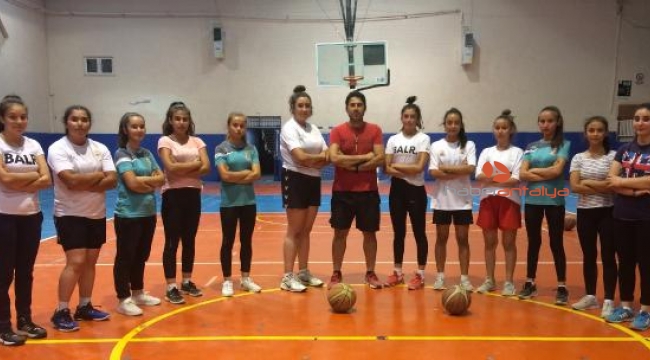 Gölhisar Kadın Basketbol Takımı iddialı