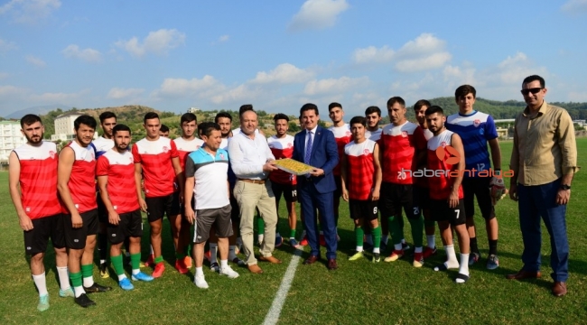 Kumluca Belediyespor sezonu açtı
