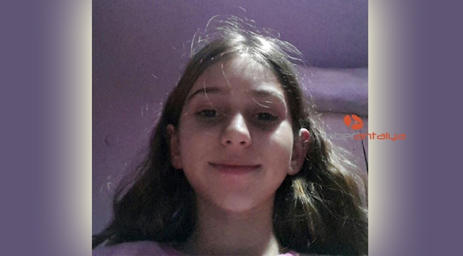 Liseli Nehir, kendini astı