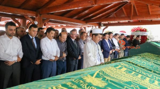 Mustafa Köse, dedesini son yolculuğa uğurladı