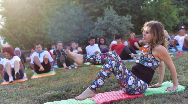 Özel çocuklara yoga kursu