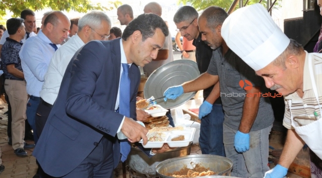 Üniversitede Hasat Bayramı coşkusu