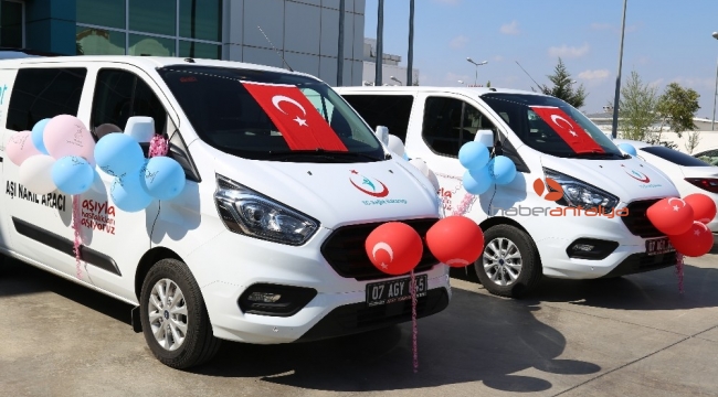 Yeni aşı araçları Antalya'ya teslim edildi