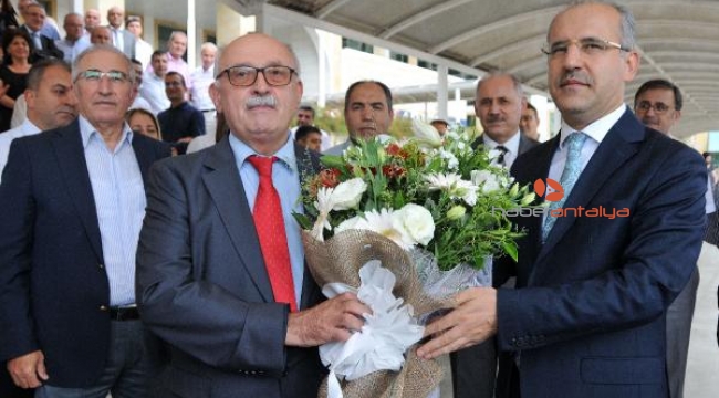 Adliyede duygulandıran tören