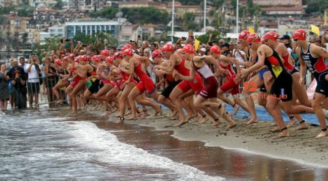 Alanya Triatlonu'nda ilk gün yarışları koşuldu