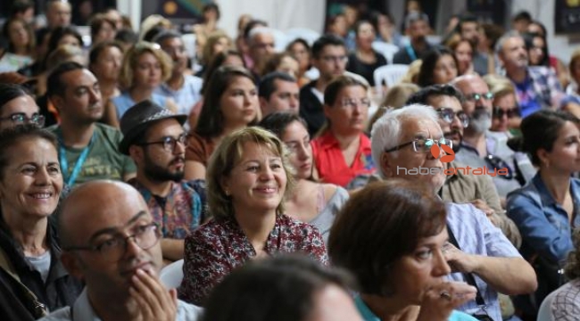 Altın Portakal'ın en sıkı takipçleri emekliler