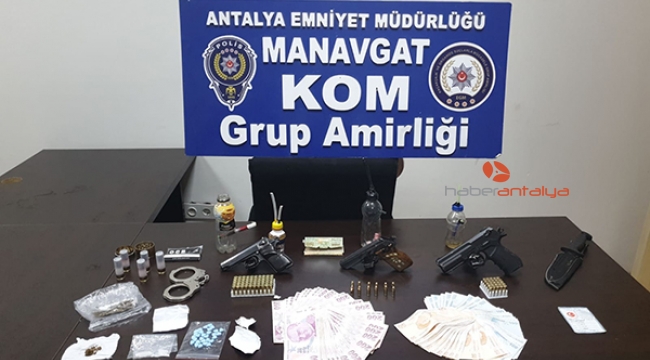 Antalya'da silah ve uyuşturucu operasyonu