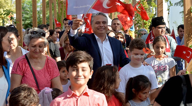 Başkan Uysal, "Cumhuriyete bağlılığımız eksilmesin"