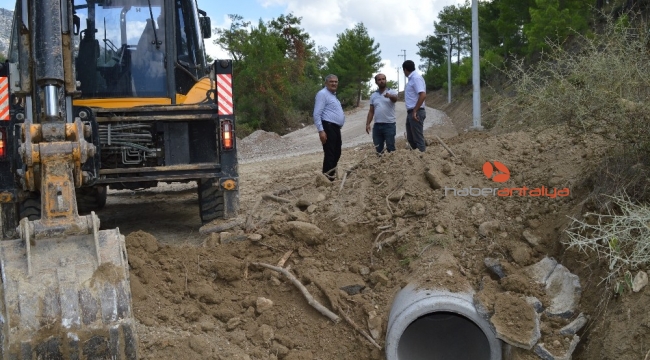 Büyükşehir 16 kilometrelik yolda stabilize çalışması yapıyor