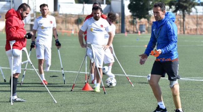 Dünya Kupası'nda penaltıyı kaçırdı, teknik direktör oldu
