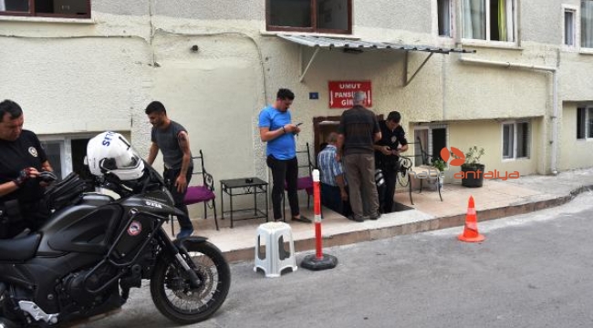 İşe aldığı kişi, aynı gün parasını gesbetti