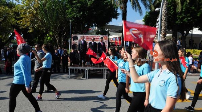 Kemer'de Cumhuriyet coşkusu