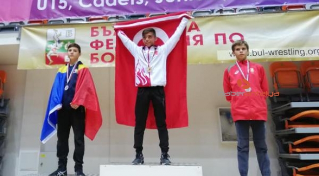 Korkutelili sporculardan altın ve gümüş madalya