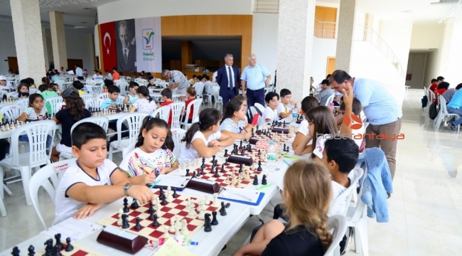 Manavgat Belediyesinden Satranç turnuvası