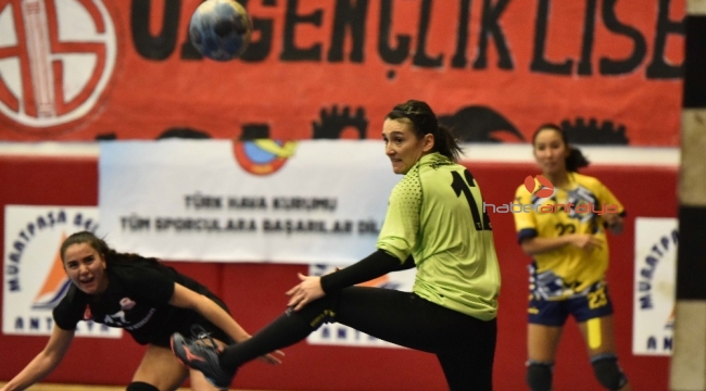 Paşanın Melekleri galibiyetle başladı