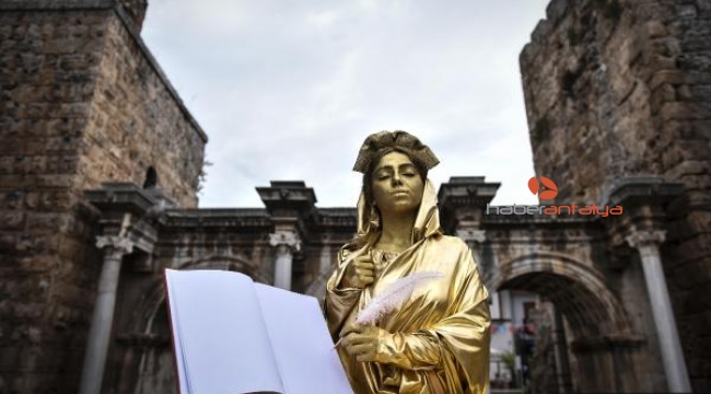 Plancia Magna şehre iniyor