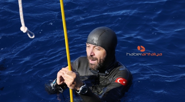 Serbest Dalış Şampiyonası'nda Rüstem Derin'den Türkiye rekoru