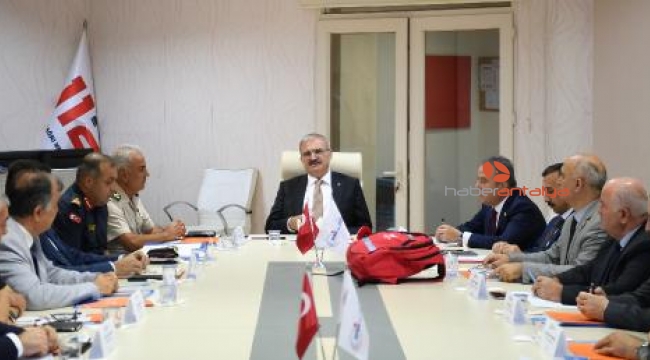 Vali Karaloğlu : Kimse davet-çağrı beklemesin