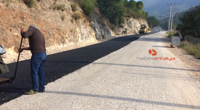 Alanya'da bozulan yollar asfaltlandı