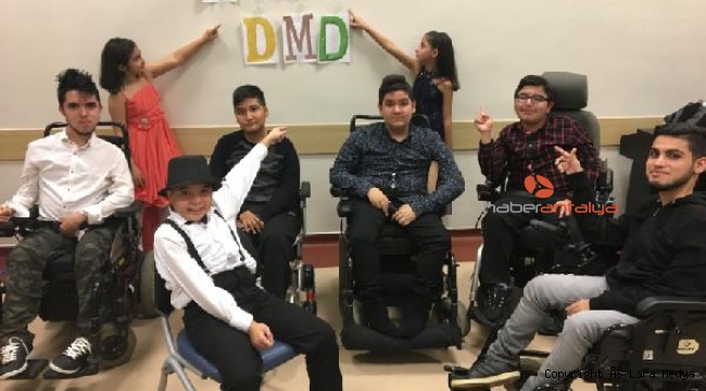Antalya'da DMD'li çocuklardan 'O Ses DMD' etkinliği