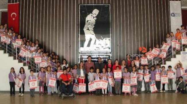 Büyükşehir Dünya Çocuk Kitapları Haftası'nı kutluyor