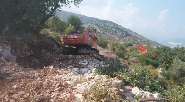 Finike'de 2 mahallenin içme suyu sorunu çözüldü