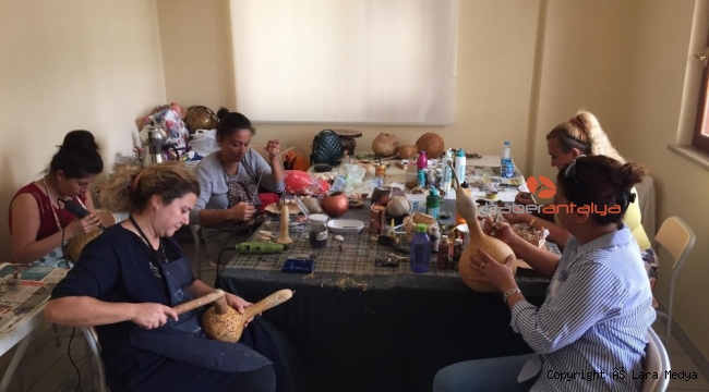 Finikeli kadınlardan ASMEK'e yoğun ilgi