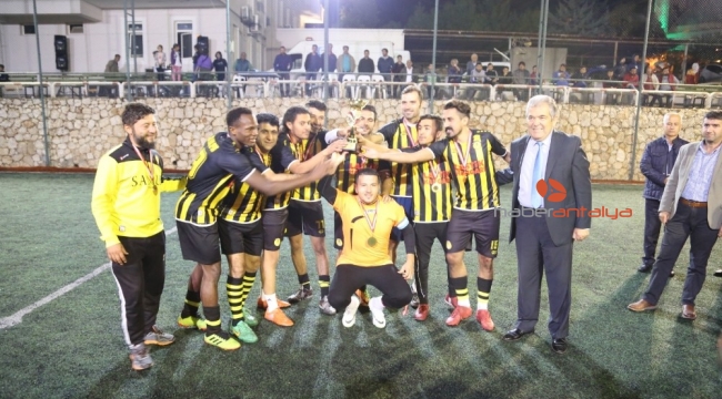 Kaş'taki Futbol Turnuvası tamamlandı