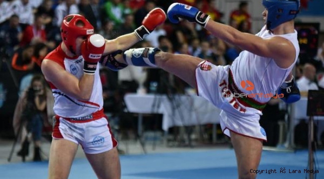 Kick Boks Dünya Şampiyonası'nda 17 madalya