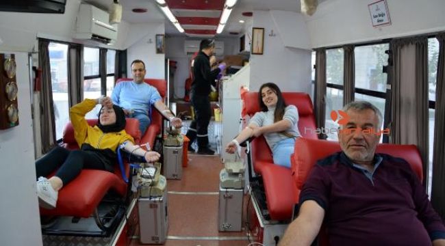Korkuteli'de 603 ünite bağış