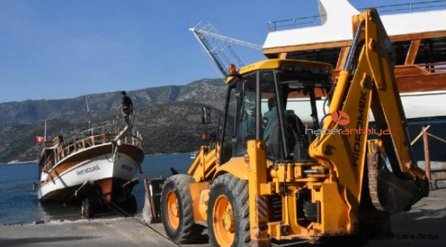 Sezon sona erdi, yatlar karaya çekildi