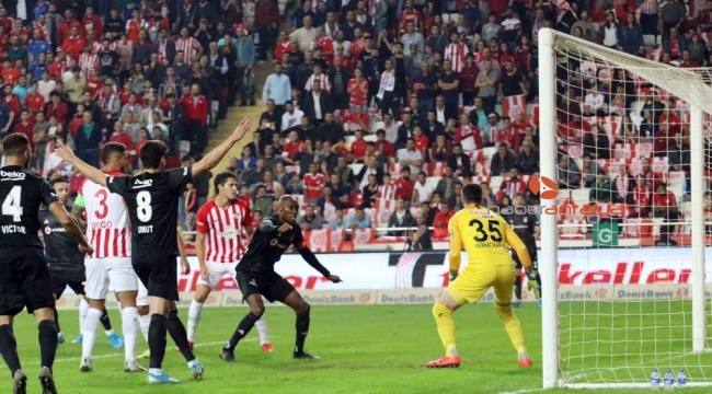 Süper Lig: Antalyaspor: 1 - Beşiktaş: 2