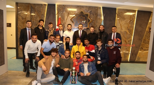 ALKÜ Futbol Takımı gururlandırdı